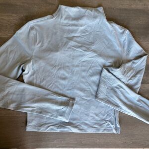 Lululemon Light Gray Turtleneck Long Sleeve Top Size 6